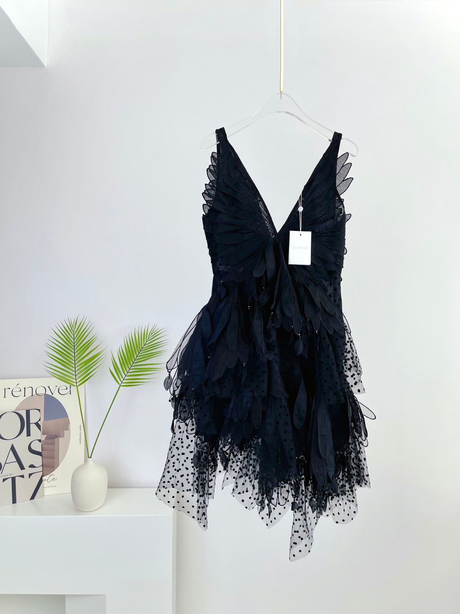 ZIM* 25 SS Sleeveless V-neck Mini Dress