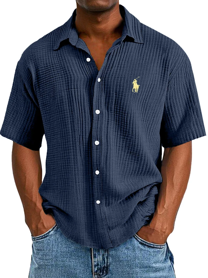 Camisa masculina casual, solta e confortável, texturizada, de manga curta