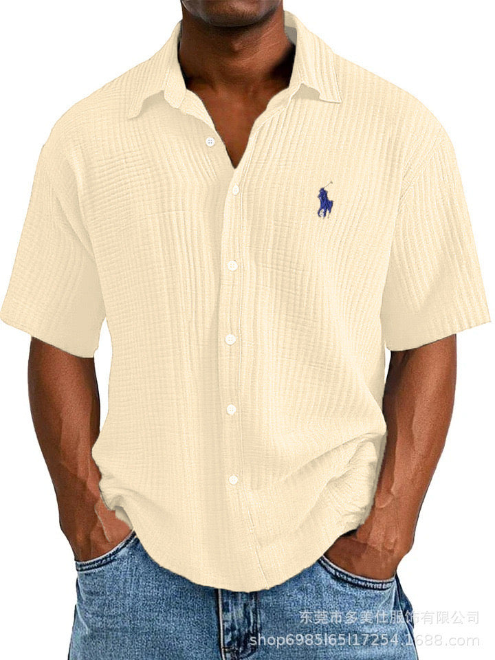 Camisa masculina casual, solta e confortável, texturizada, de manga curta