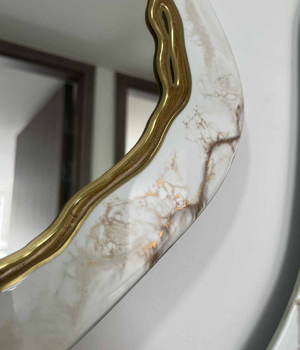 Espejo Melted White Gold